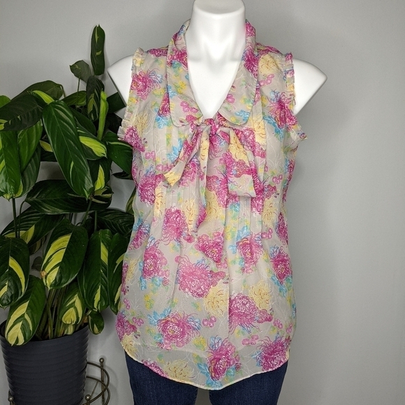 ✨3/$15 Vertigo Paris floral tank blouse size M - Picture 1 of 5